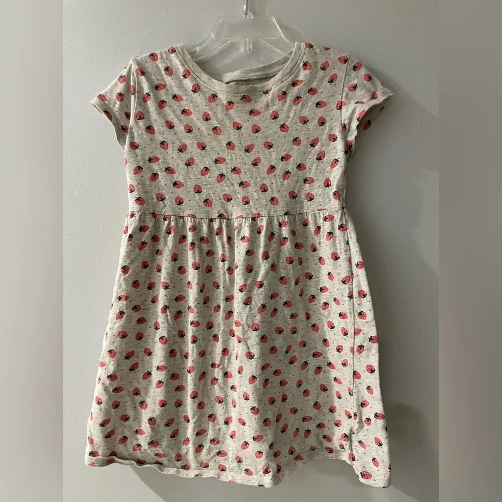 Old Navy kids cotton size 5T dress with Red Strawberry Print